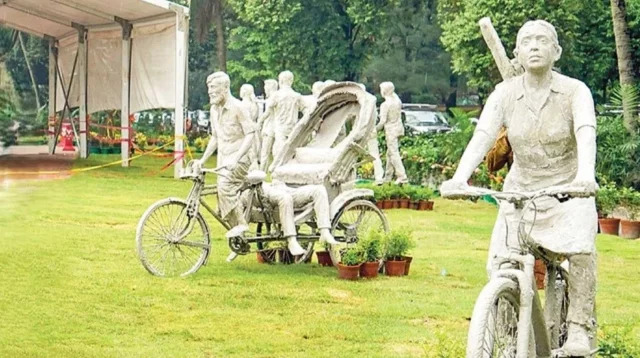 জুলাই জাদুঘর থেকে ভাস্কর্য অপসারণের দাবি