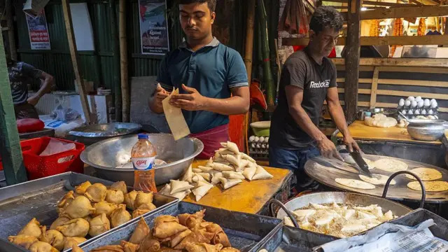 খাদ্য ব্যবসায় নিবন্ধন: ব্যবসায়ীদের মনে হয়রানির আশঙ্কা
