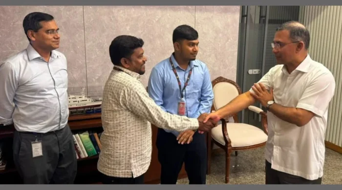 রিকশাচালকের ছেলের সুইডেনে পড়ার স্বপ্নপূরণে প্রধানমন্ত্রীর সহায়তা