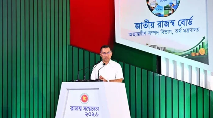 ফ্যাসিবাদমুক্ত দেশে ঘুরে দাঁড়ানোর পালা: প্রধানমন্ত্রী