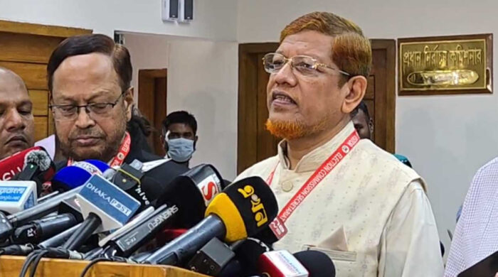 রাষ্ট্রপতি নির্বাচন নিয়ে সরকারের সমালোচনায় আযাদ