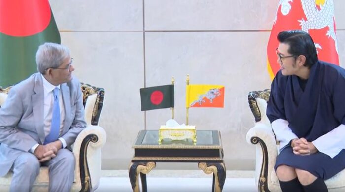 ঢাকায় ভুটানের রাজার যাত্রাবিরতি, রাষ্ট্রপতির সাক্ষাৎ