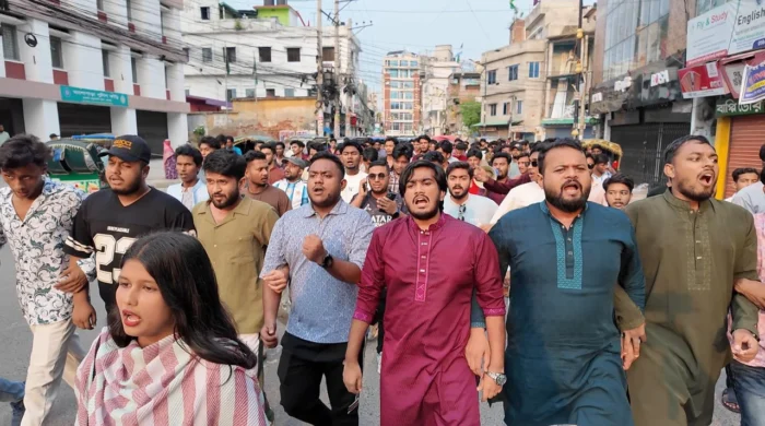 ভিক্টোরিয়া কলেজ ছাত্রদলের নতুন কমিটি ঘিরে বিক্ষোভ