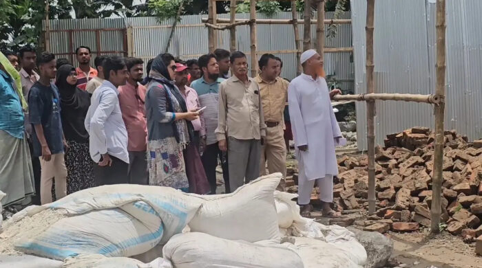 অবৈধ গ্যাস সংযোগে চুনাপাথর কারখানা গুঁড়িয়ে দিল প্রশাসন