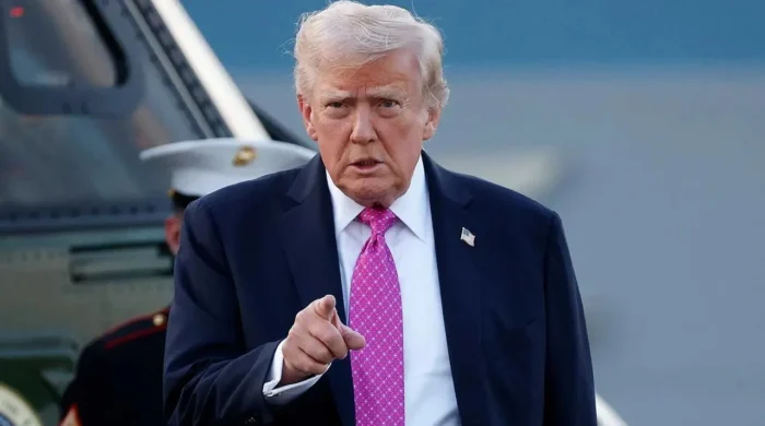 ট্রাম্পের নিষেধাজ্ঞায় হোয়াইট হাউসে তিন সংবাদমাধ্যম