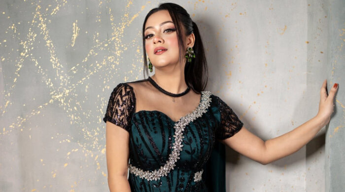 কক্সবাজারে দীঘির নতুন লুকে মুগ্ধ ভক্তরা