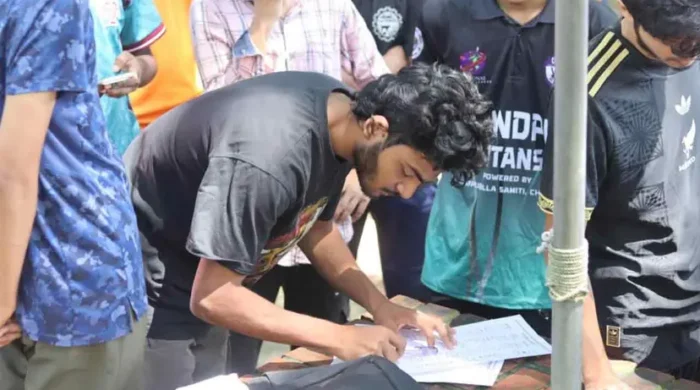 চুয়েটে শাটডাউন, উপাচার্য পুনর্বহালের দাবিতে গণস্বাক্ষর