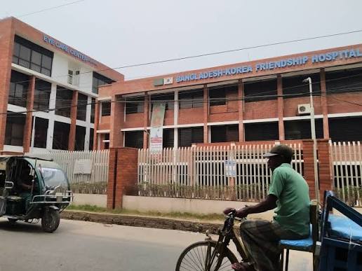 সাভারে সরকারি হাসপাতালে দালালচক্রের দৌরাত্ম্যের অভিযোগ
