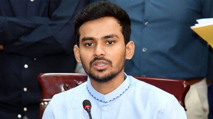 দুদকের বক্তব্য প্রত্যাহার না হলে আইনি ব্যবস্থা: আসিফ মাহমুদ