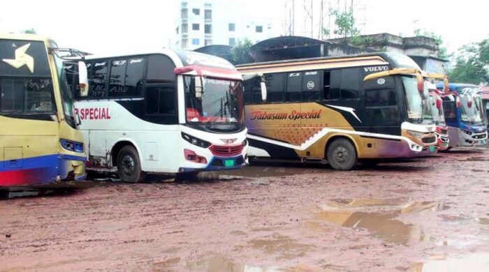 রাজশাহী থেকে দূরপাল্লার বাস চলাচল বন্ধ