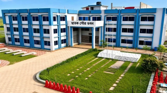 স্থায়ী সচিব না থাকায় ছাতক পৌরসভায় ভোগান্তি