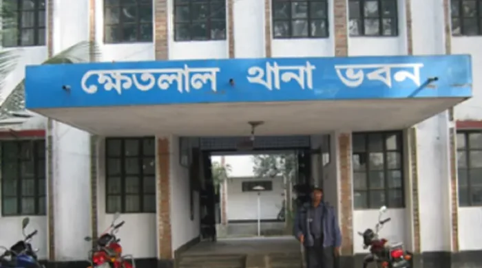 জয়পুরহাটে চাঁদা দাবির অভিযোগে সংঘর্ষ, আহত ১৩