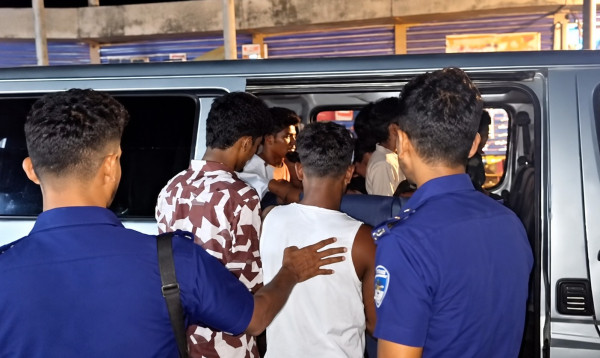 কুমিল্লায় কিশোর গ্যাংবিরোধী অভিযানে আটক ৩৫৩