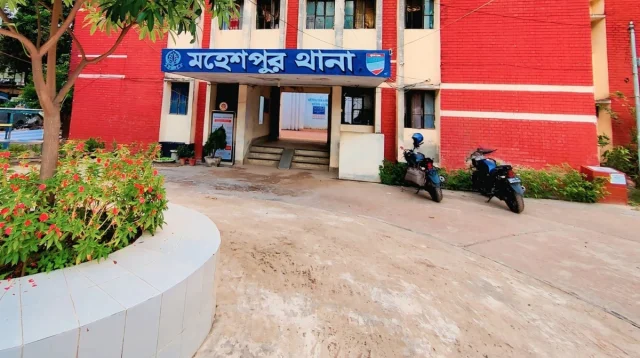 মহেশপুরে কুড়ালের আঘাতে জামাই নিহত, শ্বশুর গ্রেপ্তার
