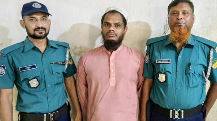 টঙ্গীতে শিশুকে নিপীড়নের অভিযোগ, শিক্ষক কারাগারে