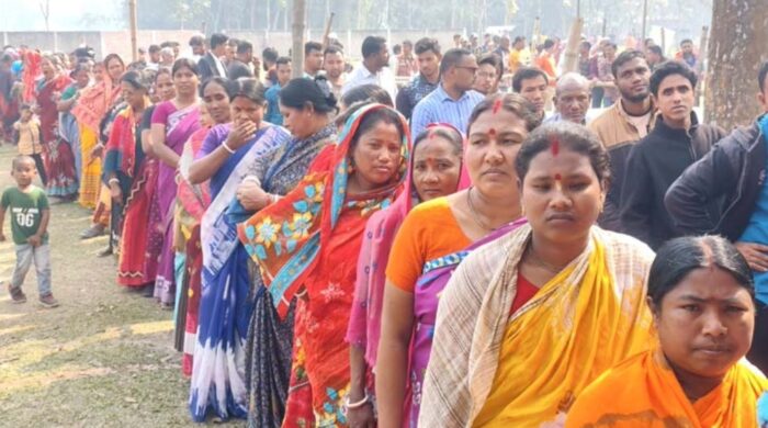 ঠাকুরগাঁও-১ আসনের উপনির্বাচনে শান্তিপূর্ণ পরিবেশে ভোটগ্রহণ চলছে